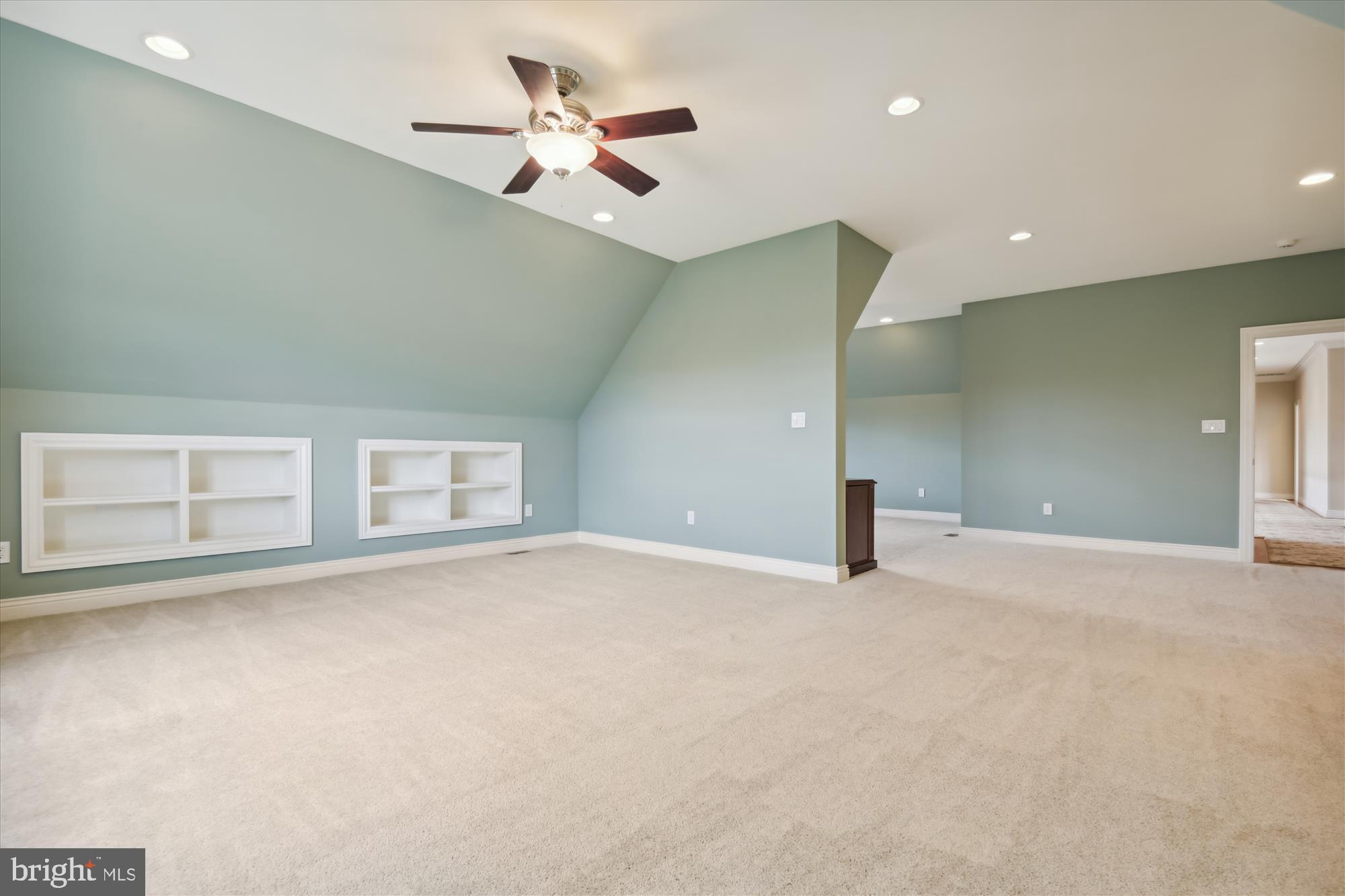 NICHOLSONS MANOR - Residential