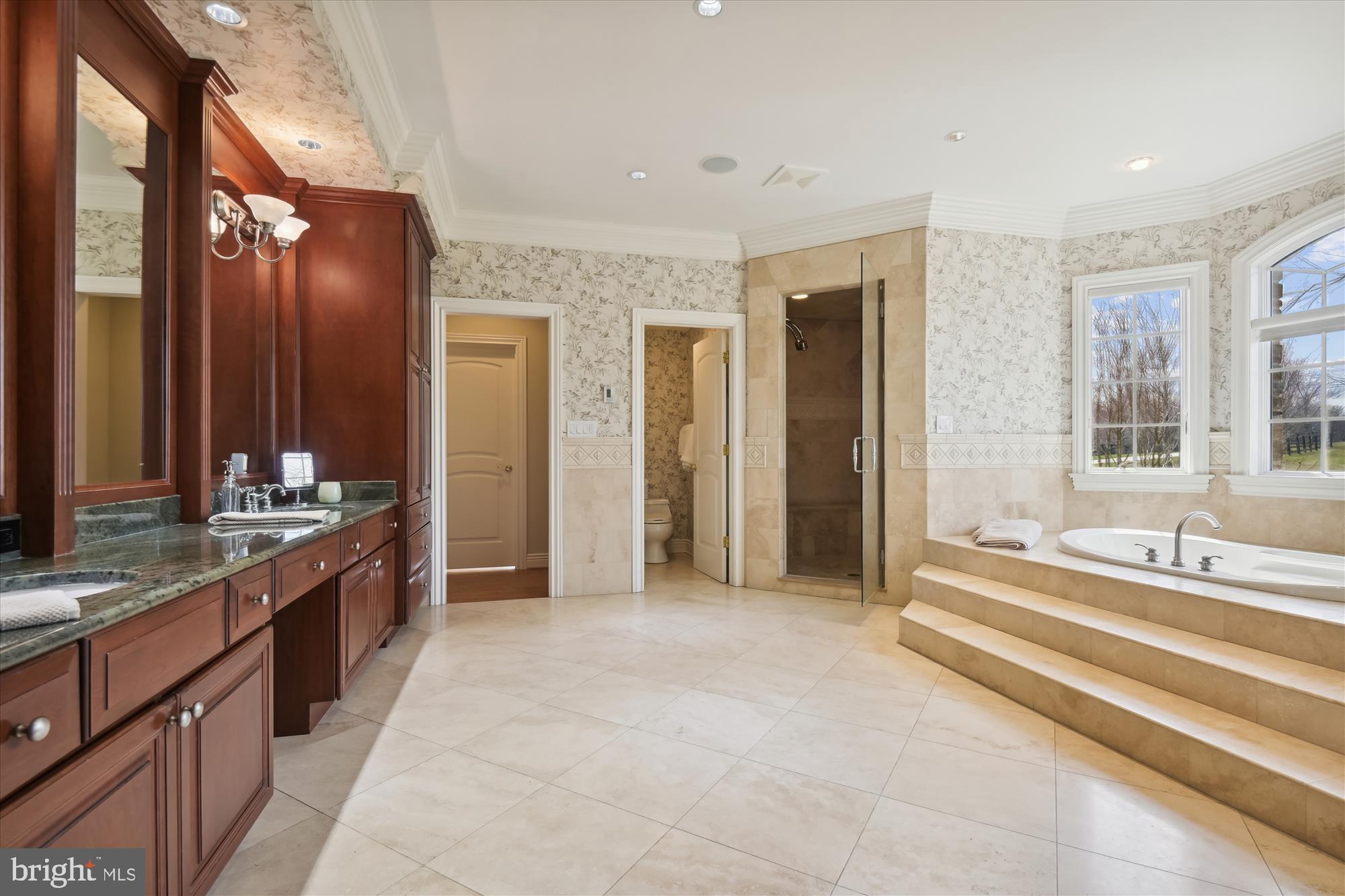 NICHOLSONS MANOR - Residential