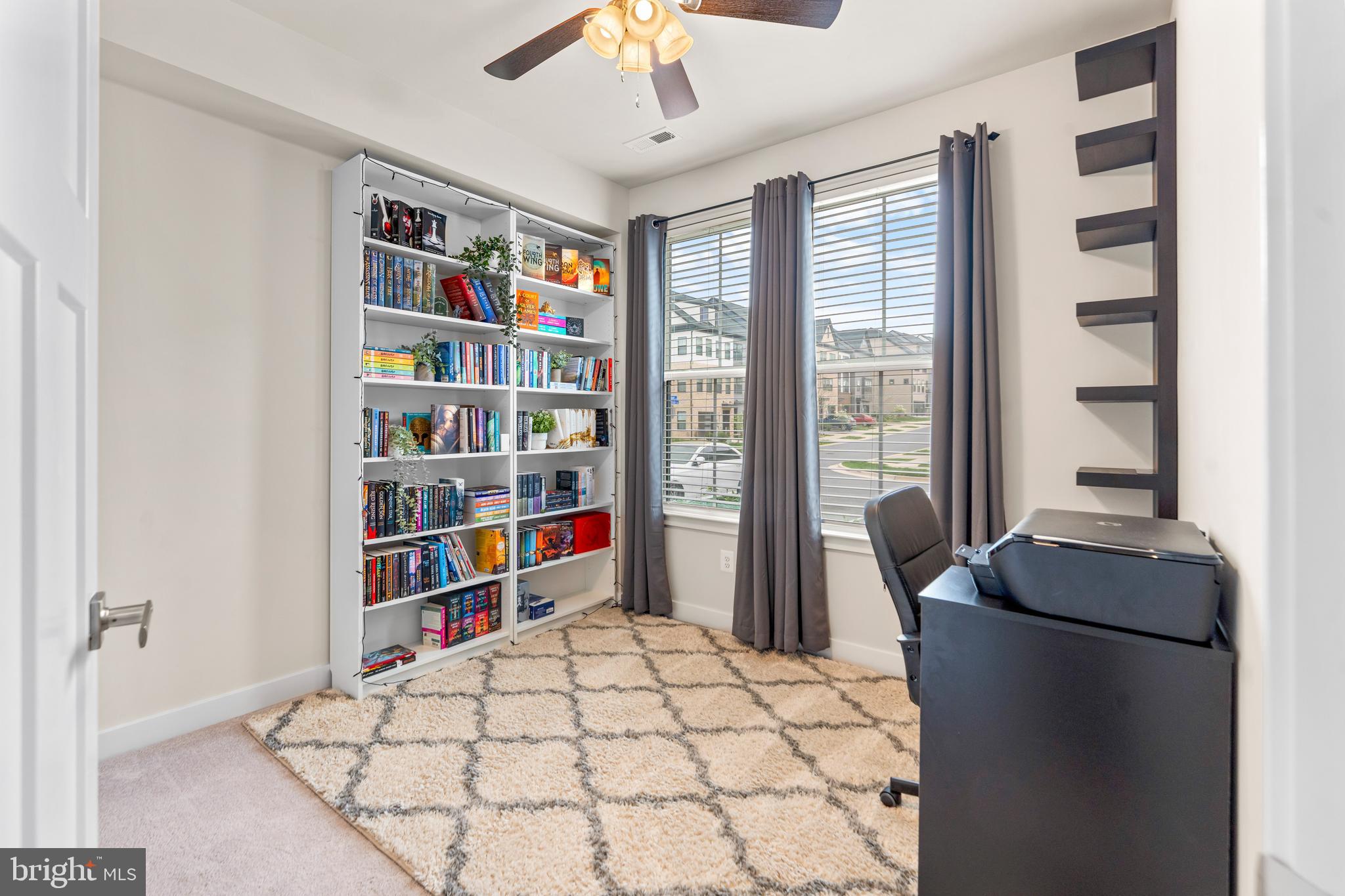 TANYARD SHORES - Residential