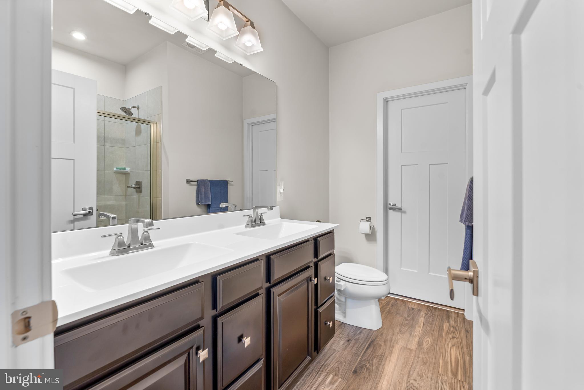 TANYARD SHORES - Residential