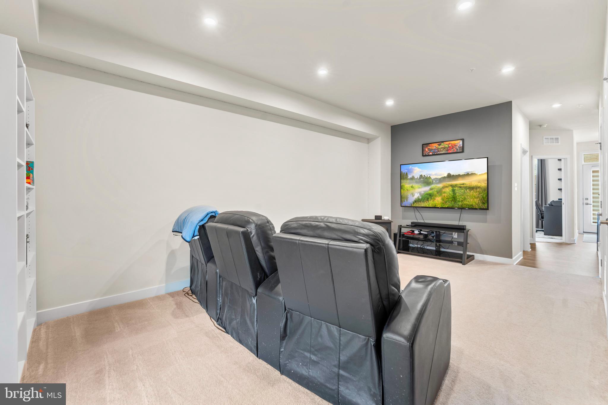 TANYARD SHORES - Residential