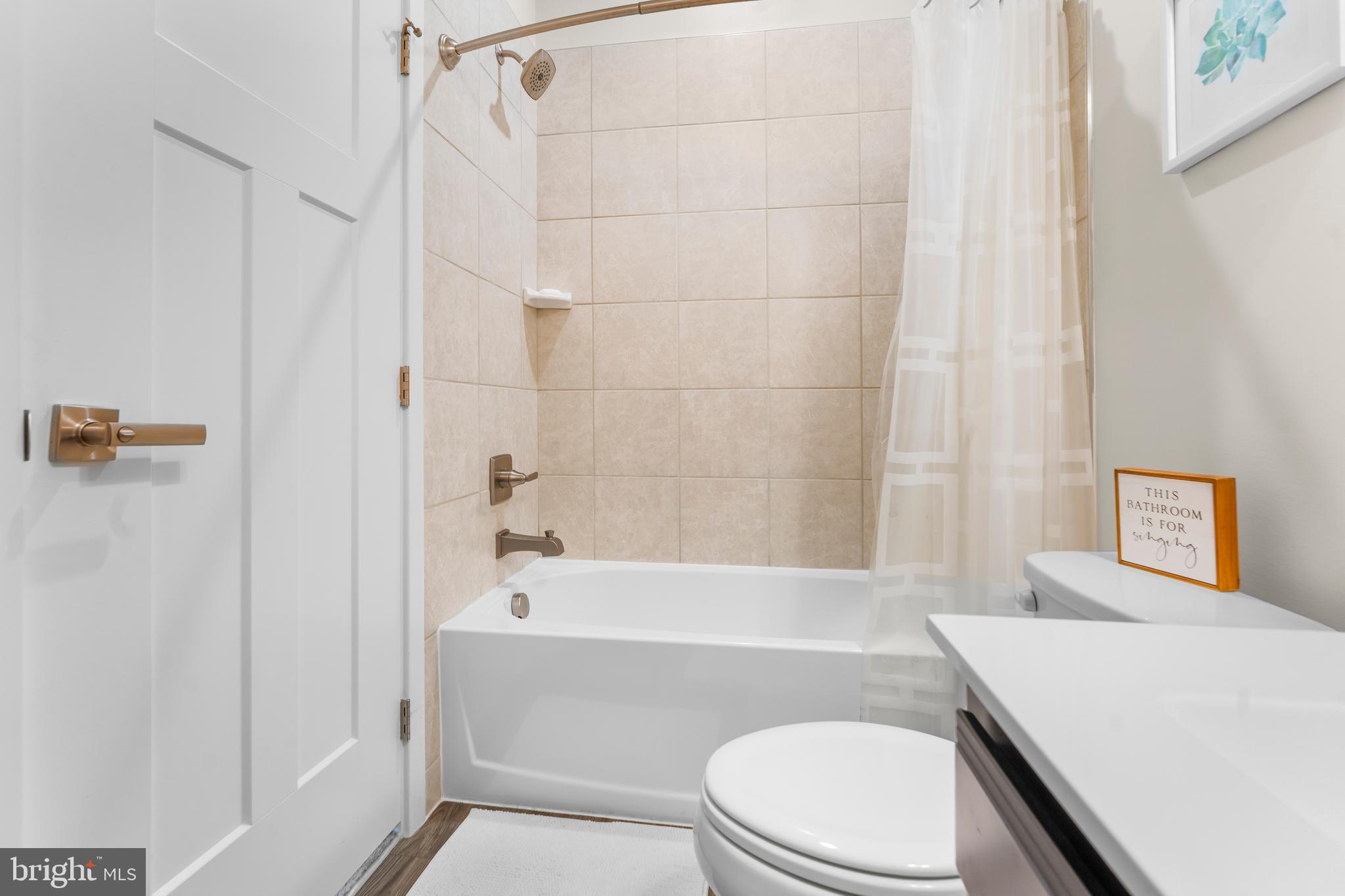 TANYARD SHORES - Residential