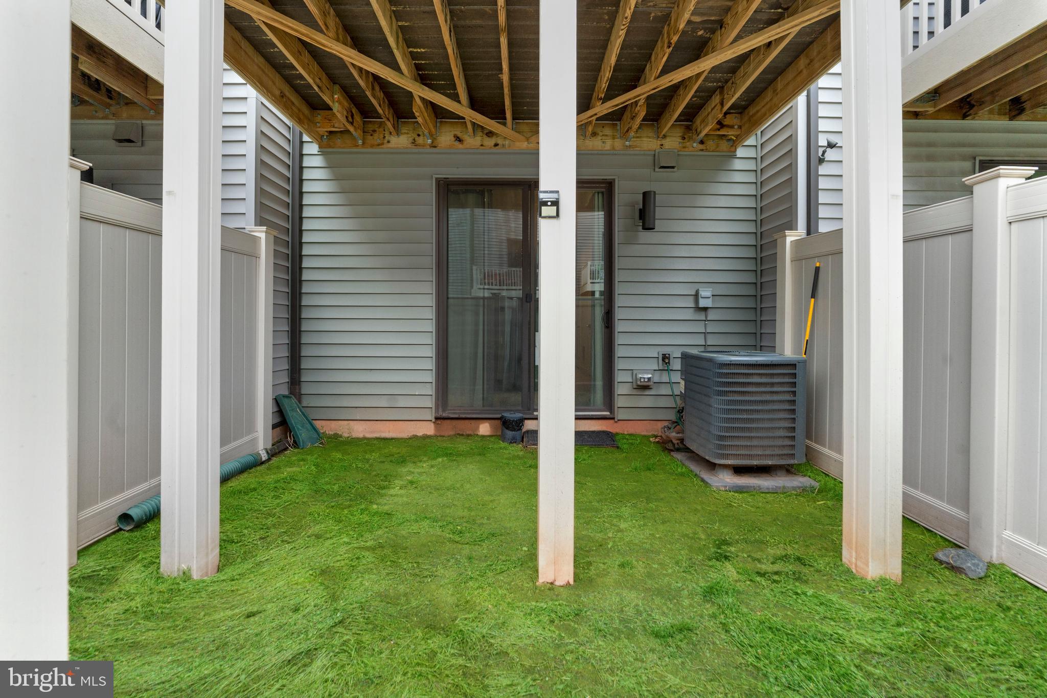 TANYARD SHORES - Residential