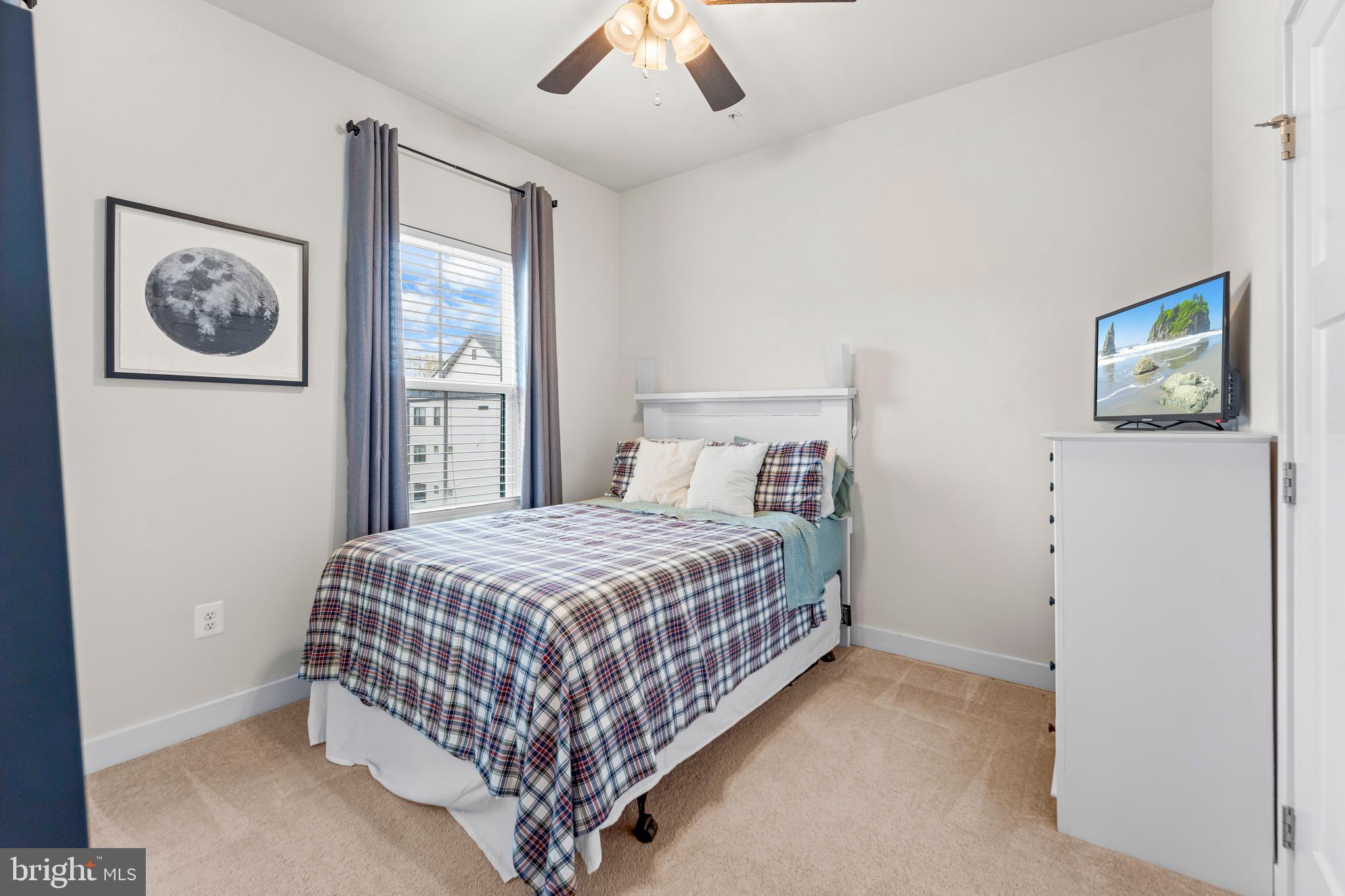 TANYARD SHORES - Residential