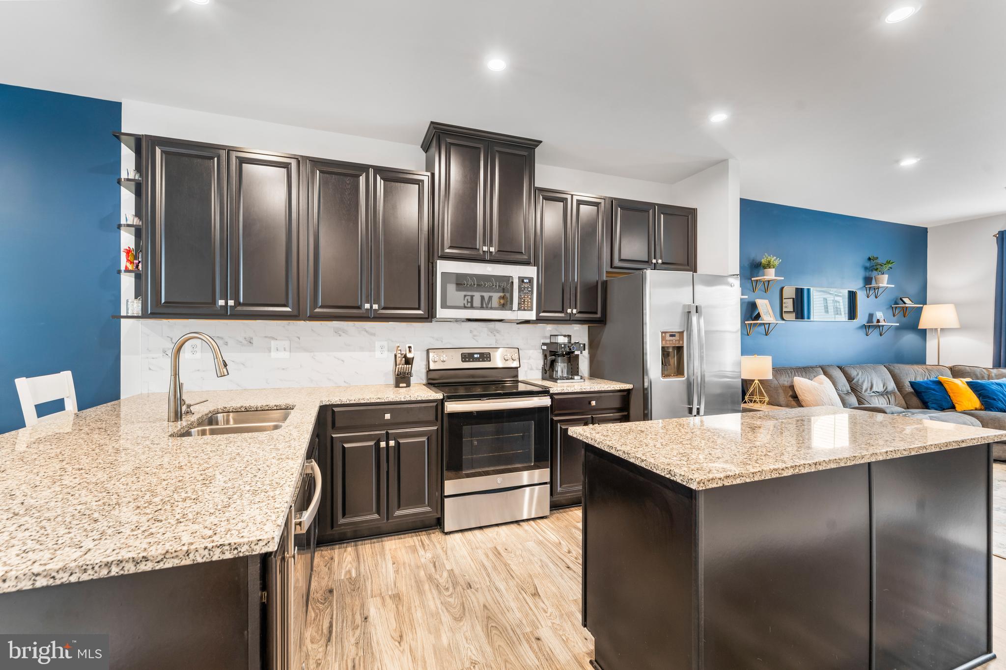 TANYARD SHORES - Residential