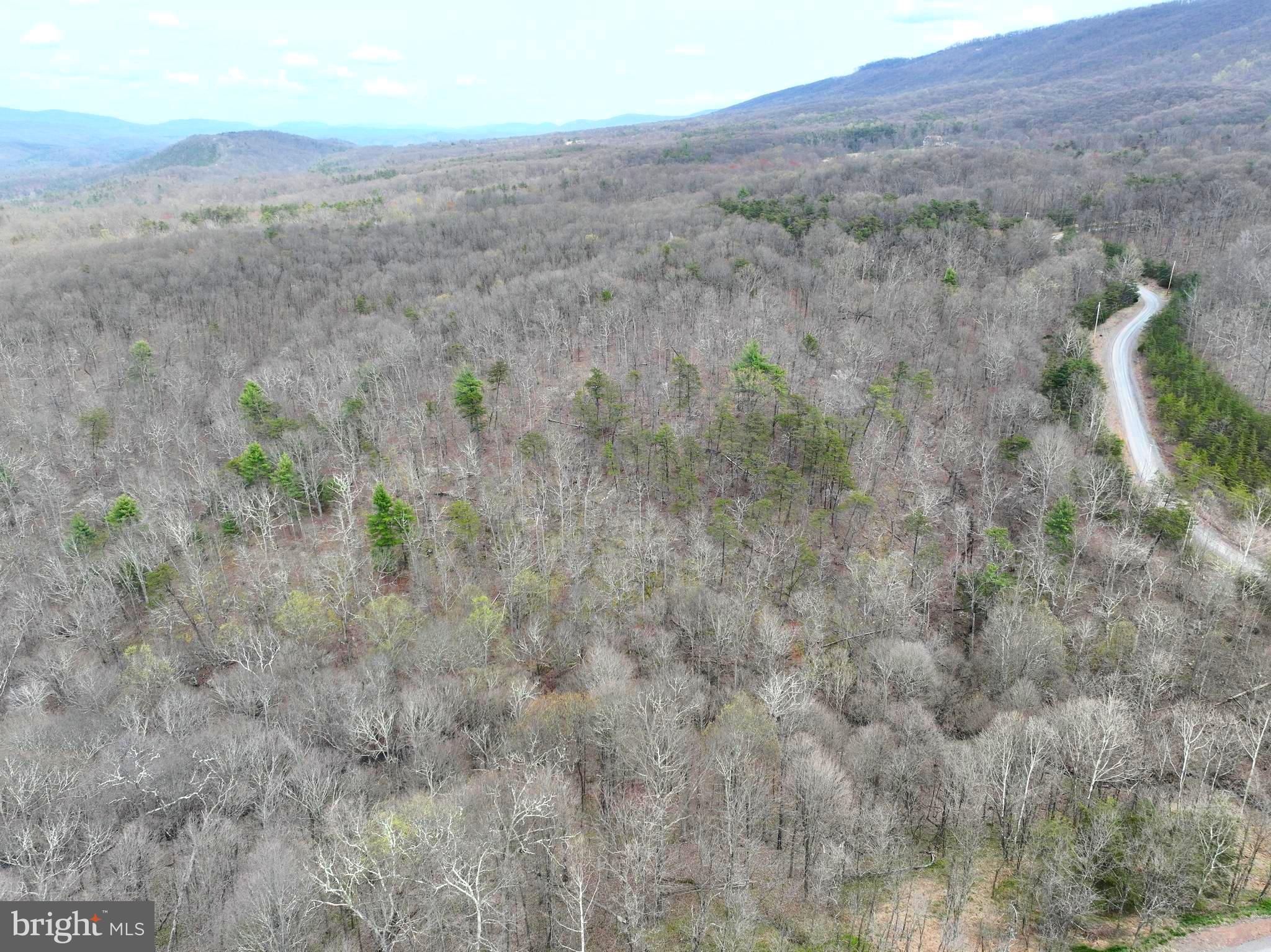 REDSTONE MOUNTAIN - Land