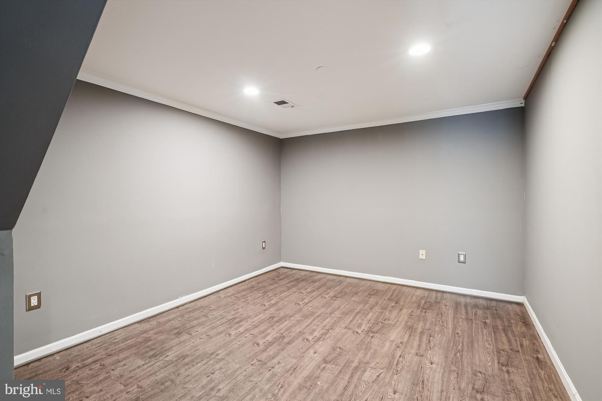 DALE CITY - Residential Lease