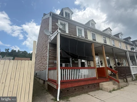 MLS: PADA2062438