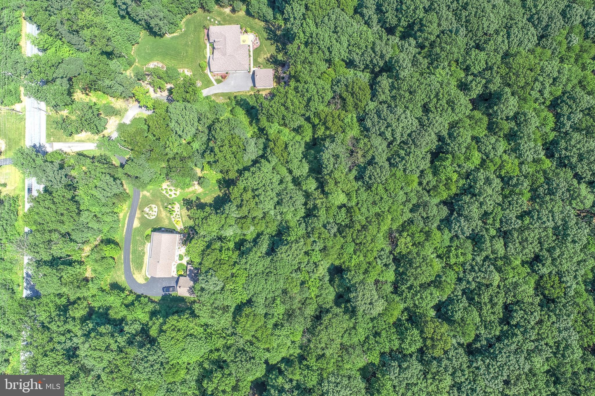 HERITAGE WOODS - Land