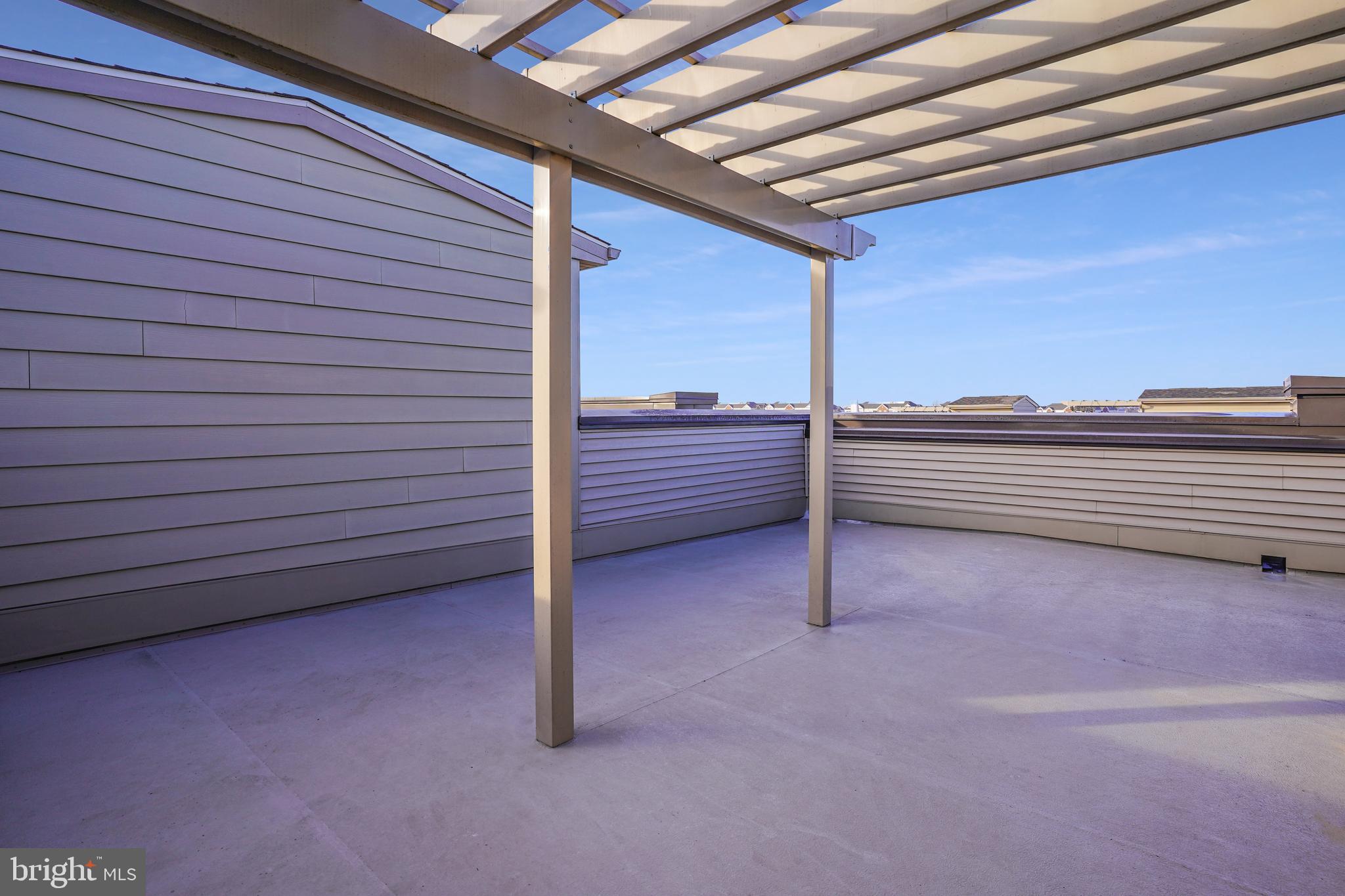 ONE LOUDOUN - Residential