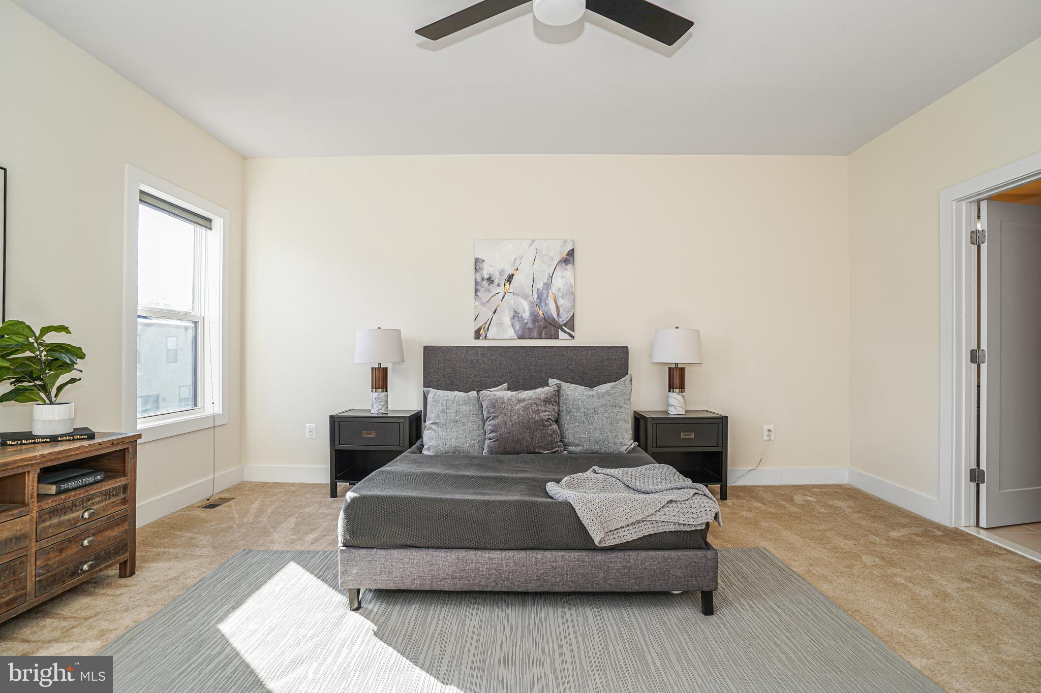 ONE LOUDOUN - Residential