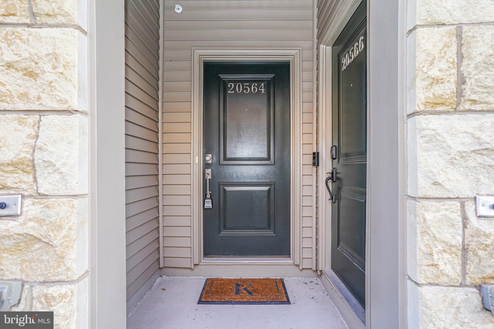 ONE LOUDOUN - Residential