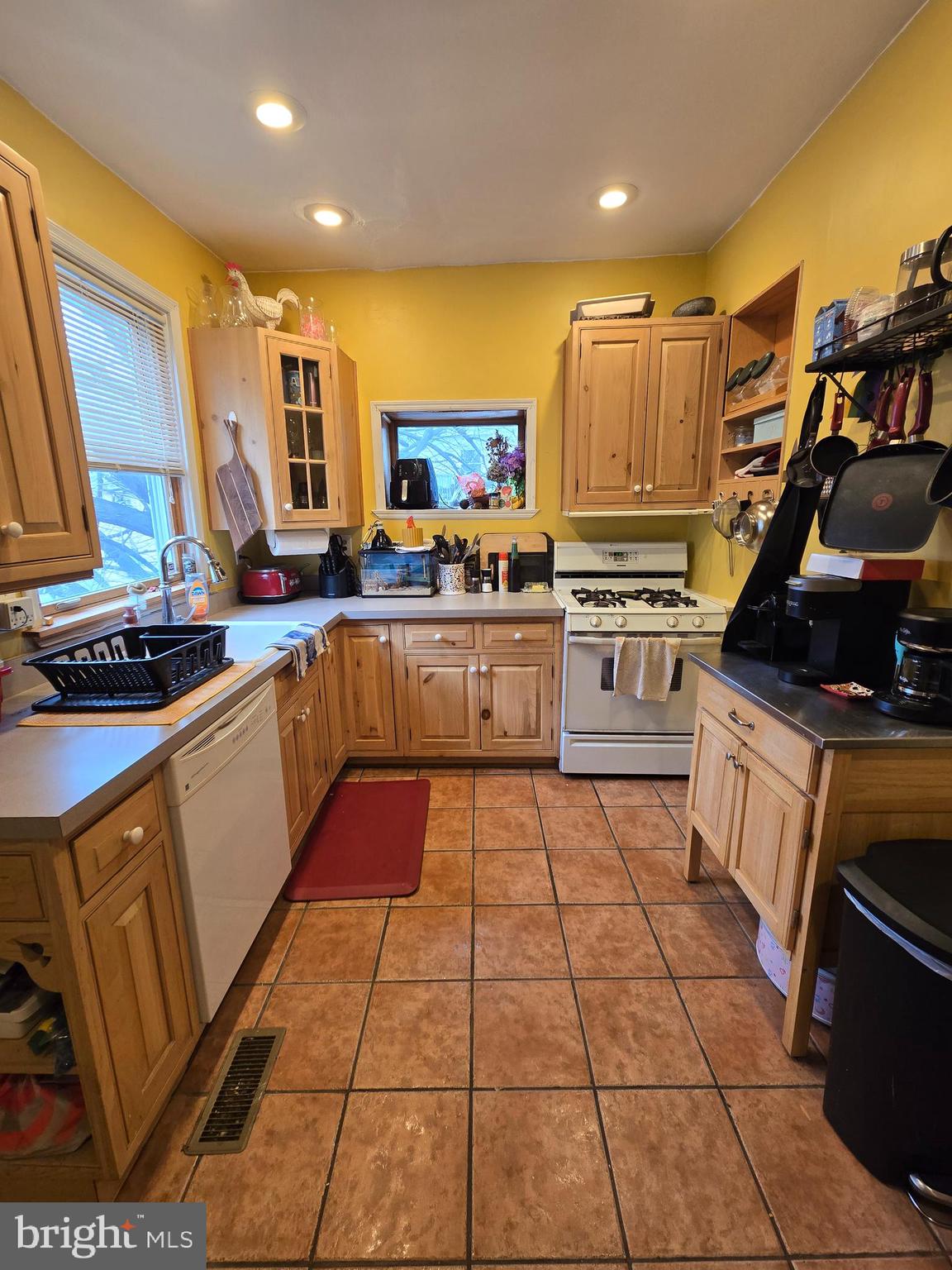 MANAYUNK - Residential Lease