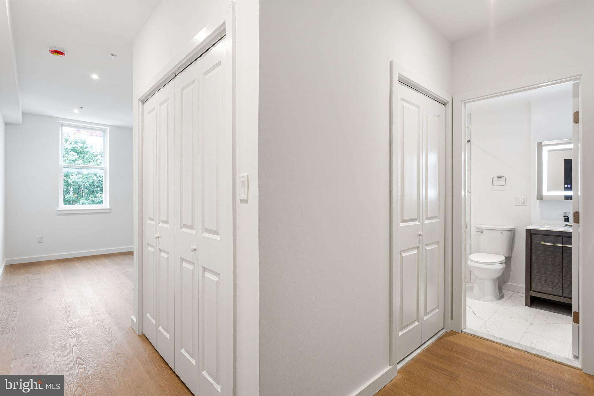 709 S 19TH STREET 2F