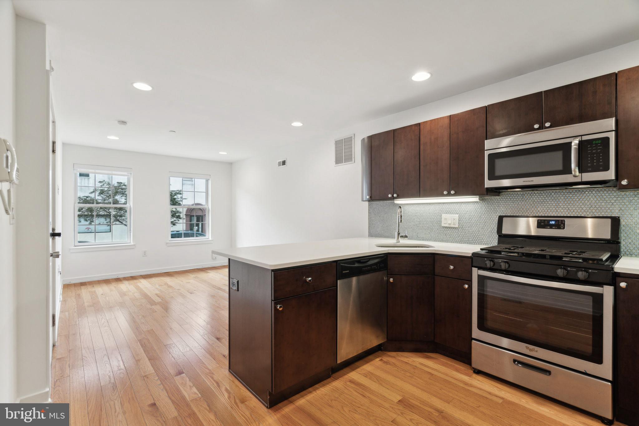 GRADUATE HOSPITAL - Residential