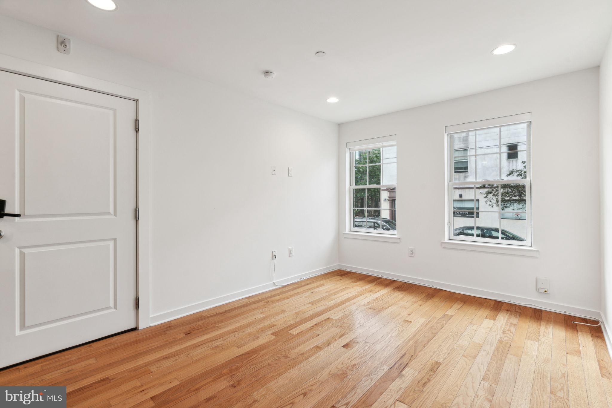 GRADUATE HOSPITAL - Residential