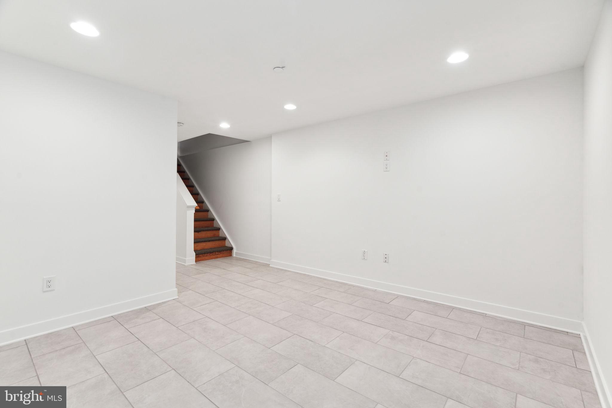 GRADUATE HOSPITAL - Residential