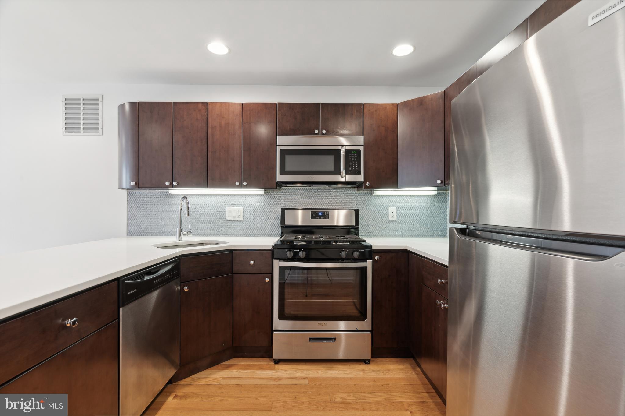 GRADUATE HOSPITAL - Residential