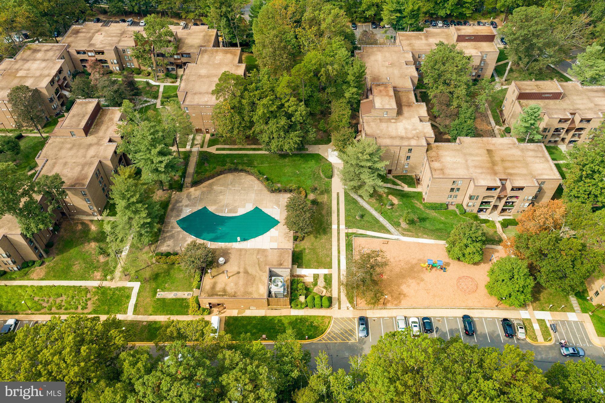 CHESTNUT GROVE - Residential