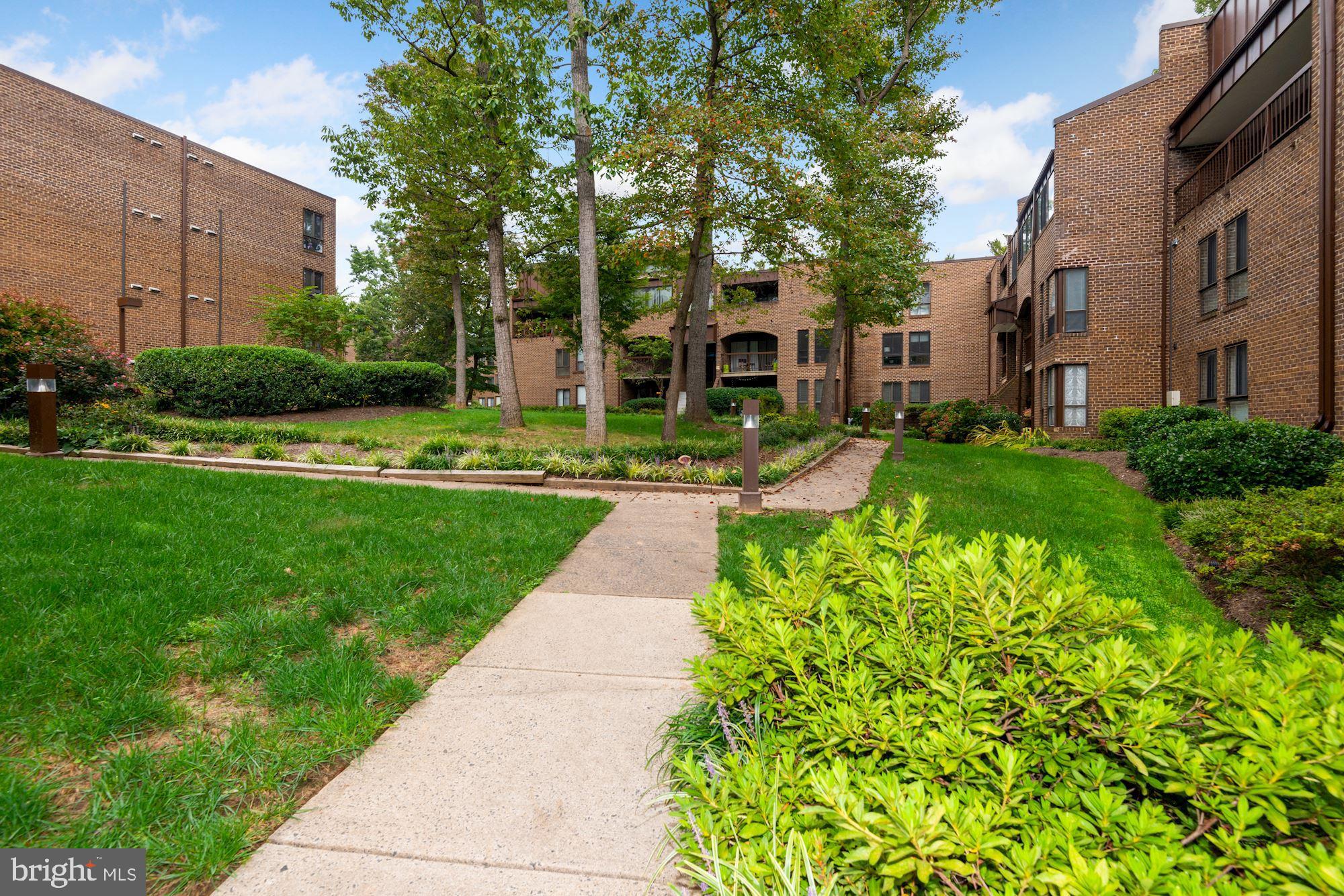 CHESTNUT GROVE - Residential