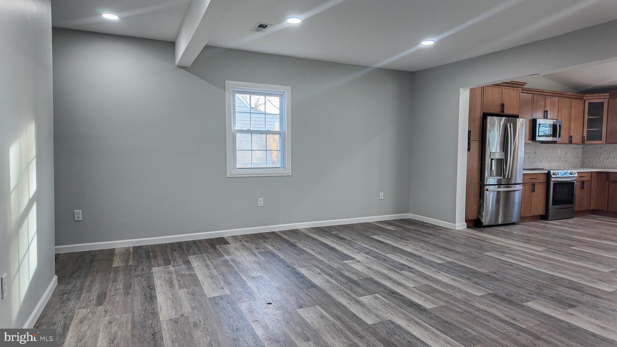 ACADEMY GARDENS - Residential