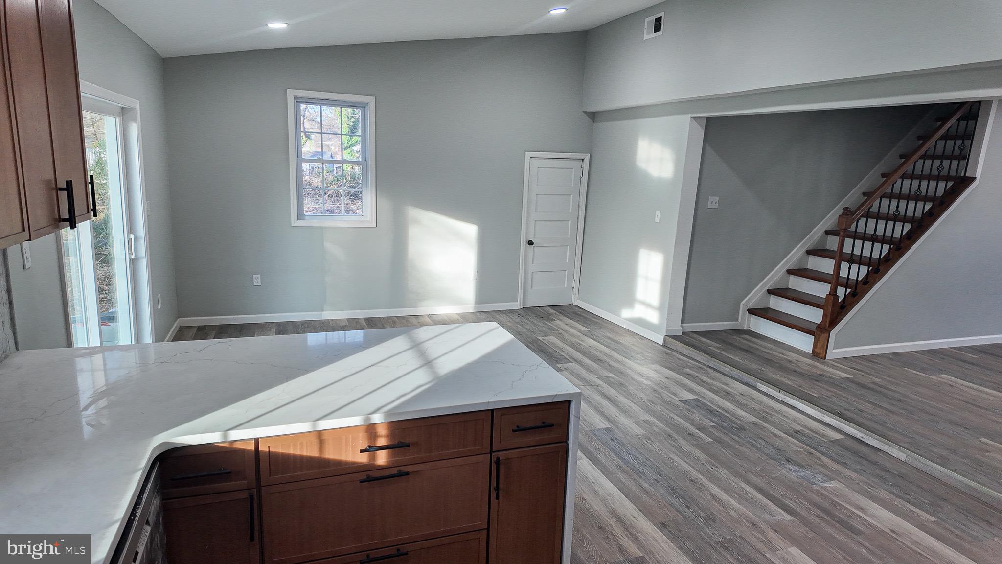 ACADEMY GARDENS - Residential