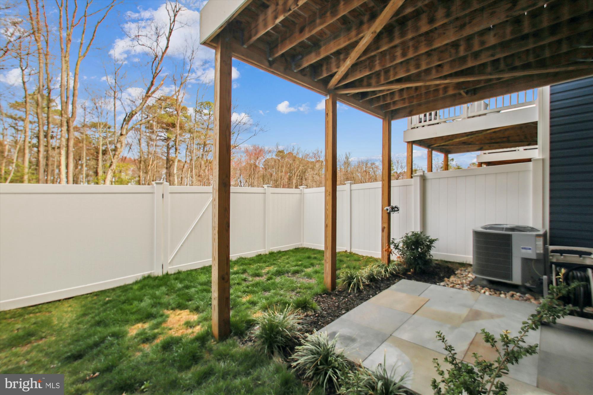 2053 HINSHAW DRIVE