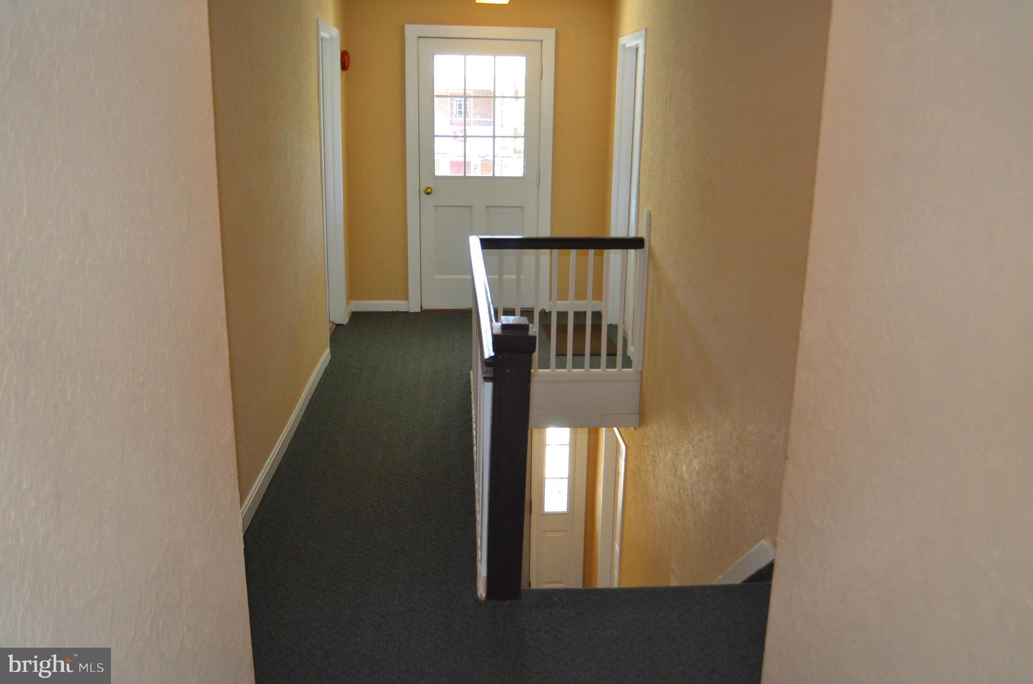 ALEXANDRIA SQUARE - Residential Lease