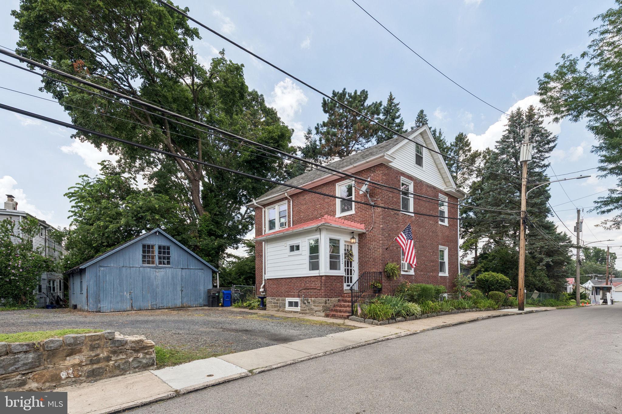 401 LINDEN STREET