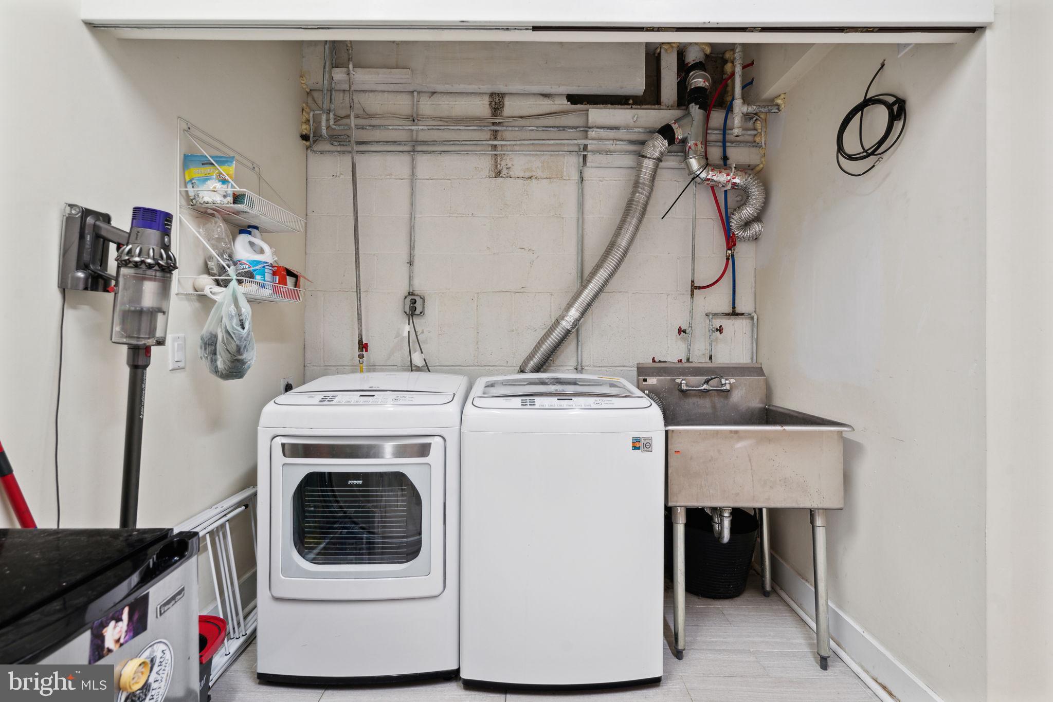 ART MUSEUM AREA - Residential