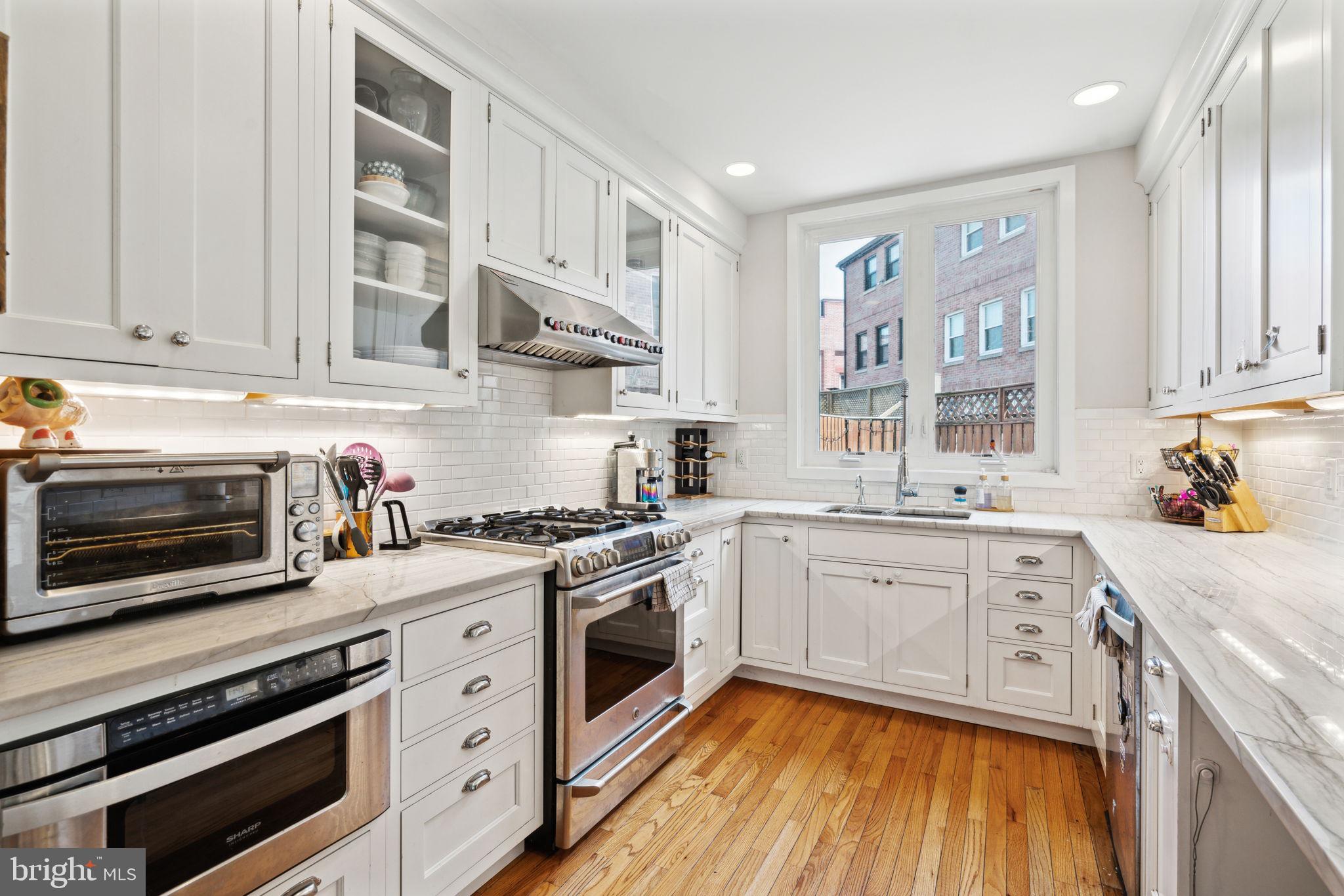 ART MUSEUM AREA - Residential