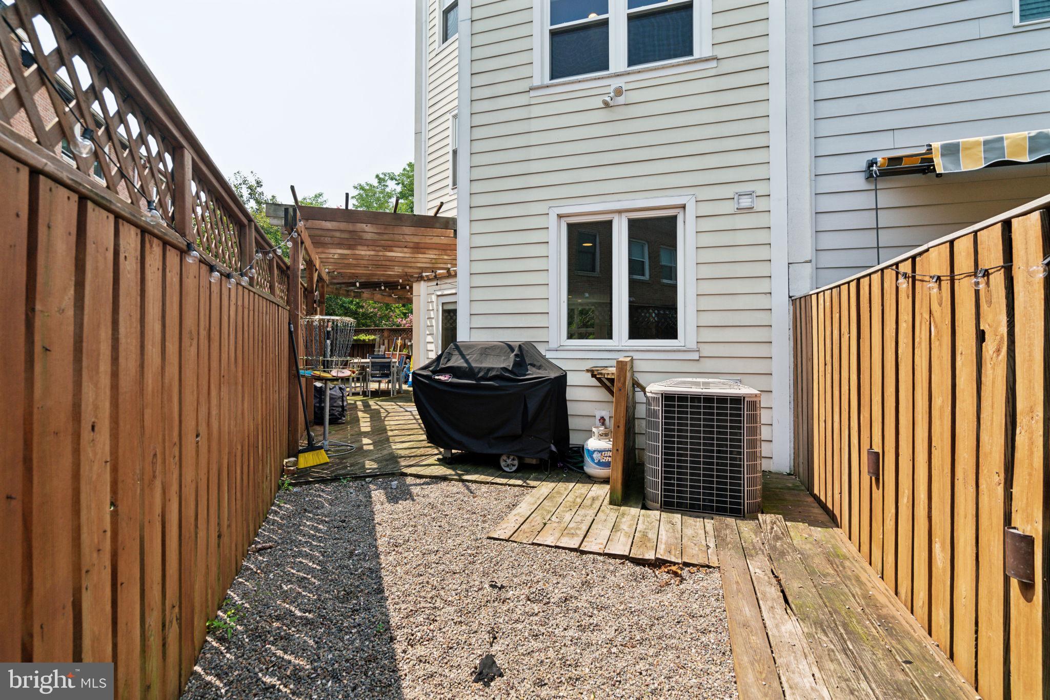 ART MUSEUM AREA - Residential