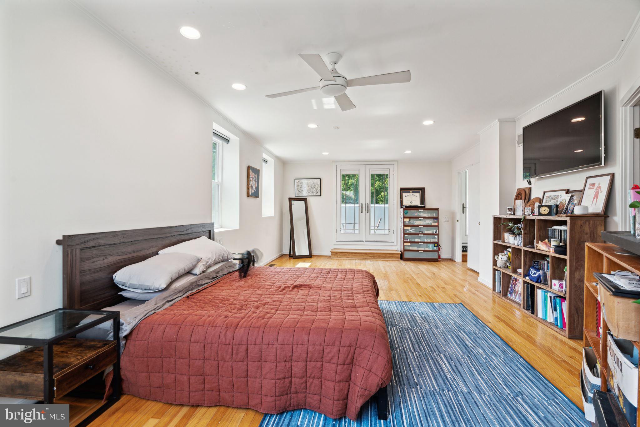 ART MUSEUM AREA - Residential