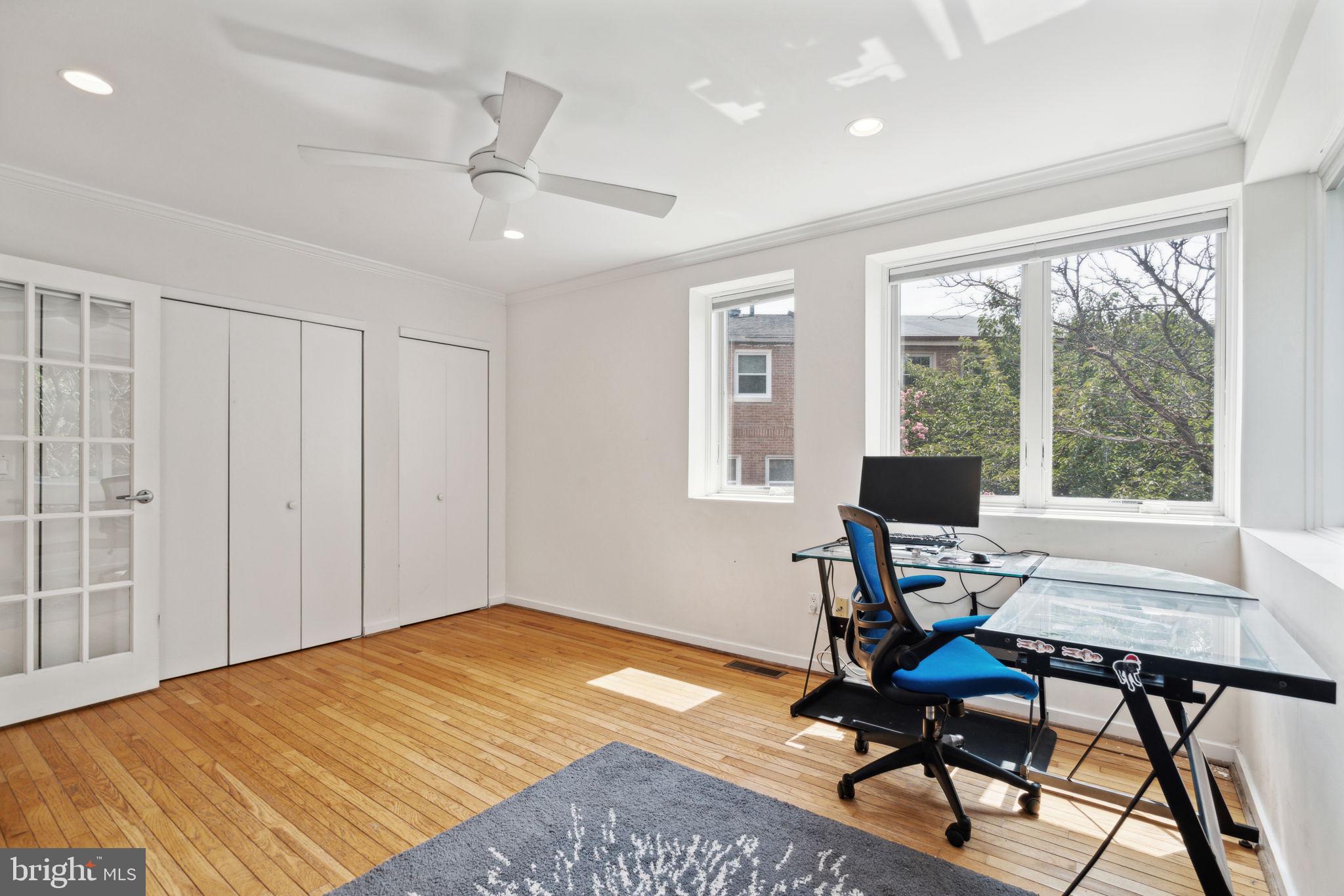 ART MUSEUM AREA - Residential