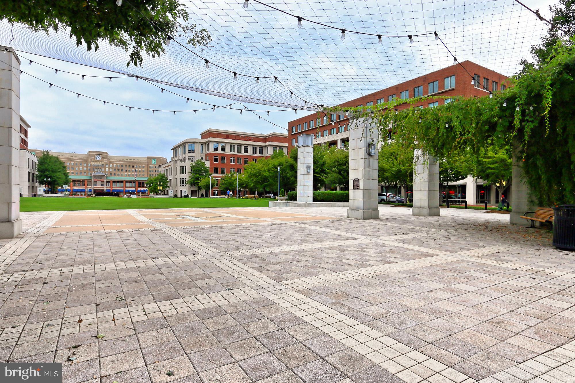 CONDOS AT CARLYLE SQUARE - Residential