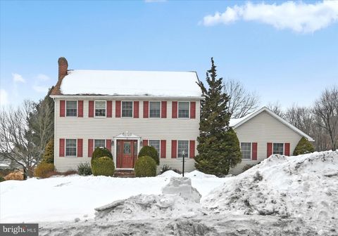 19 FOX HOLLOW ROAD POTTSVILLE PA 17901