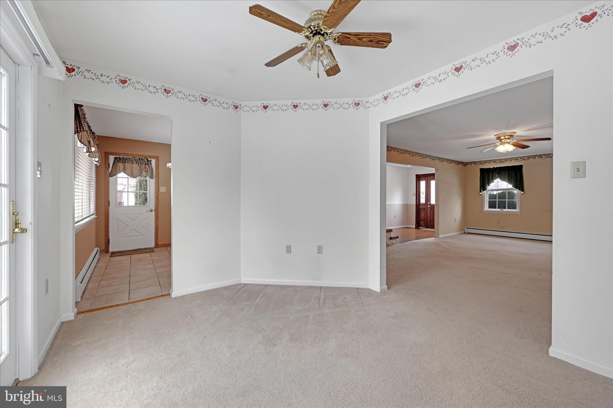 CHESTNUT HILL - Residential