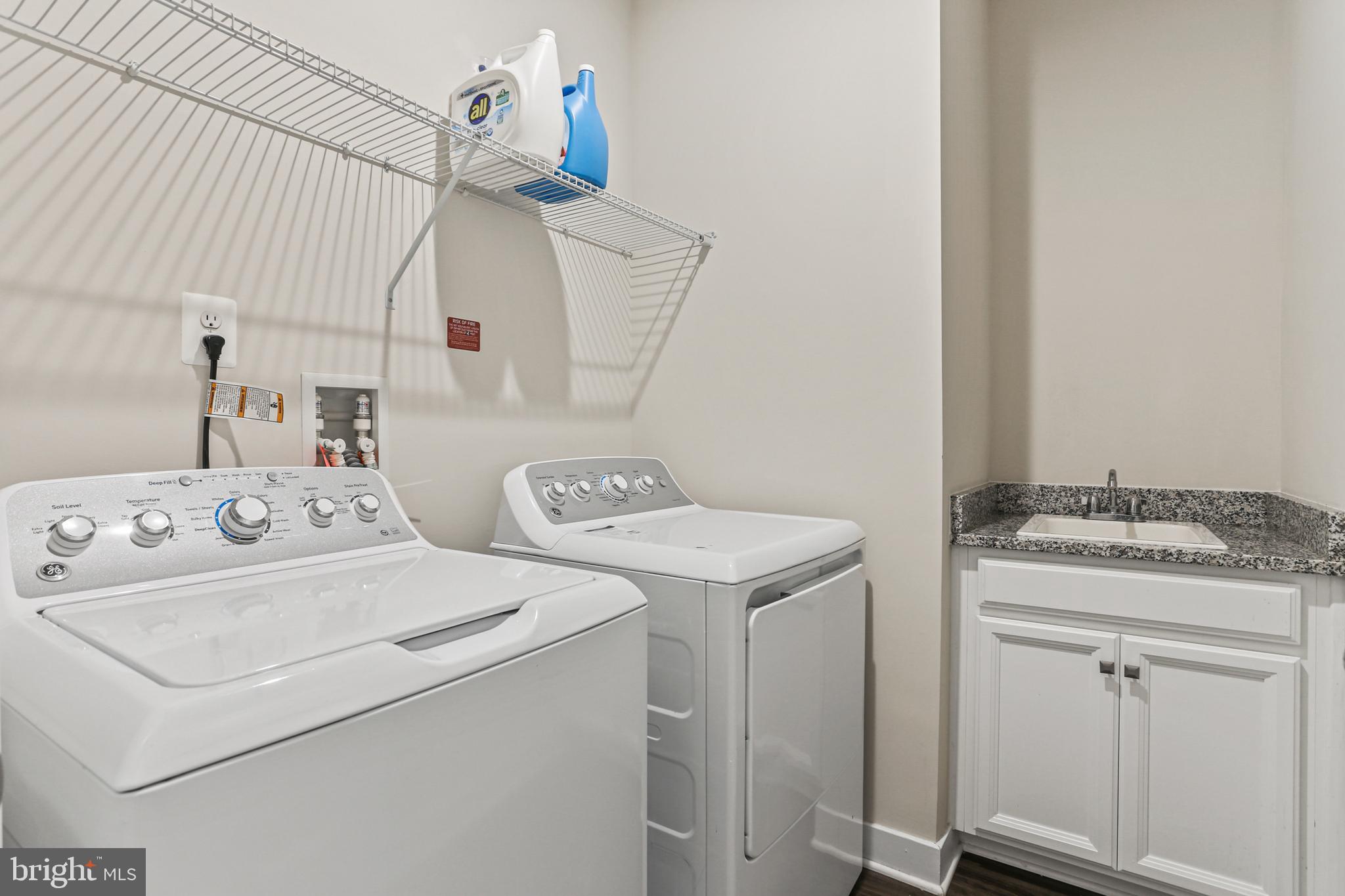 PADDOCK POINTE - Residential Lease