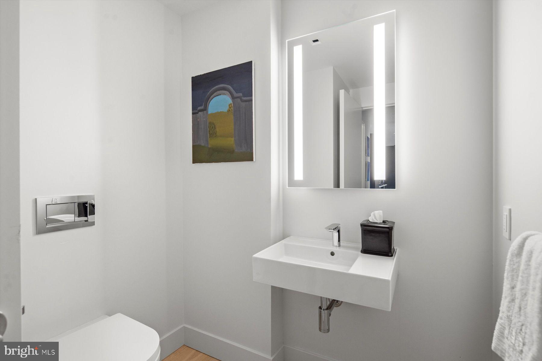 LOGAN SQUARE - Residential Lease