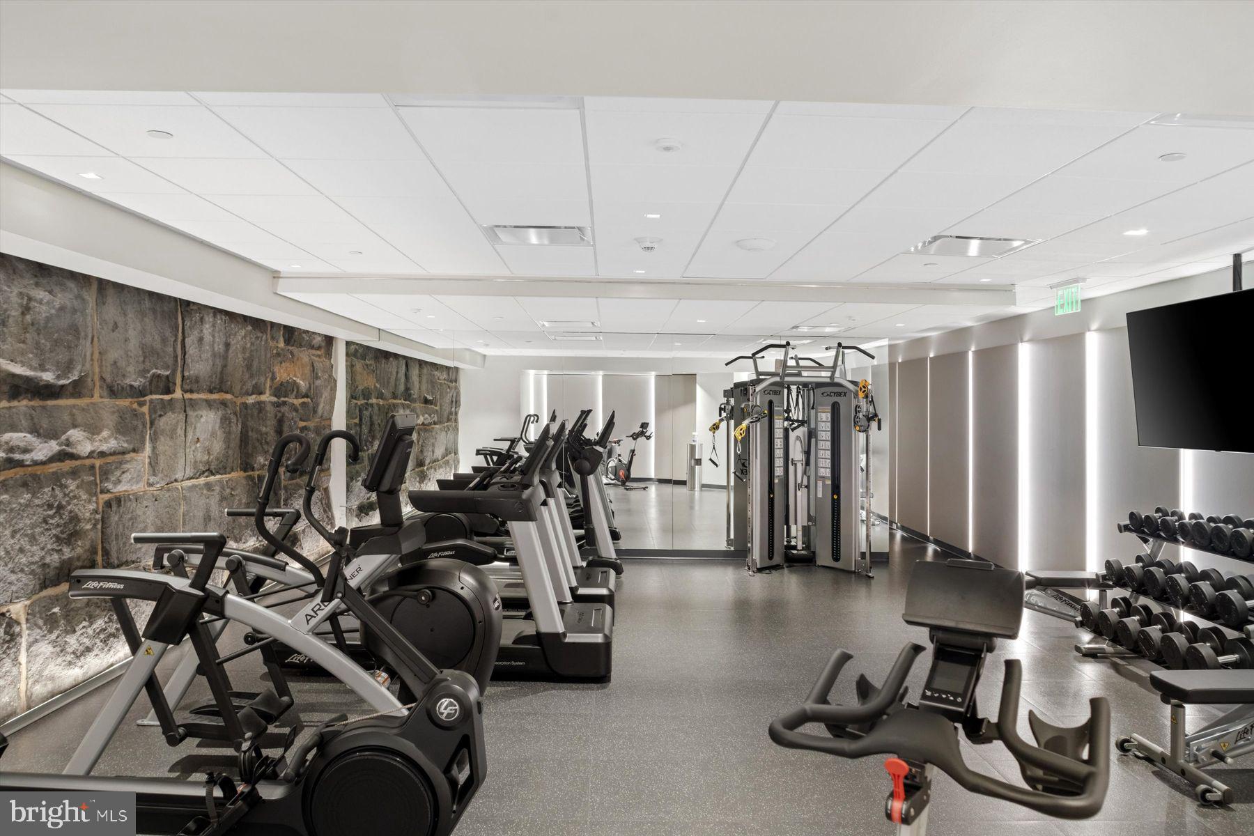 LOGAN SQUARE - Residential Lease