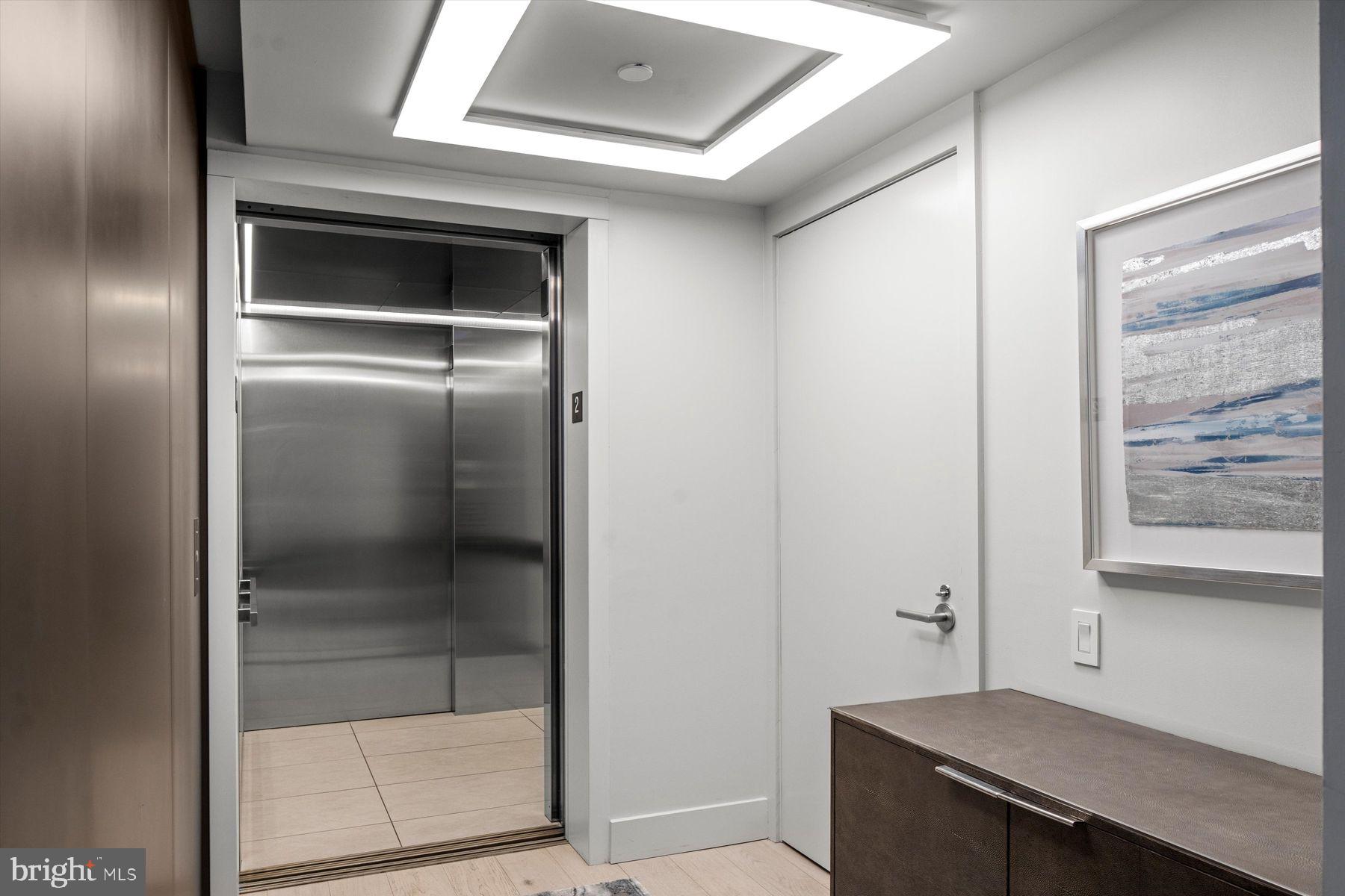 LOGAN SQUARE - Residential Lease