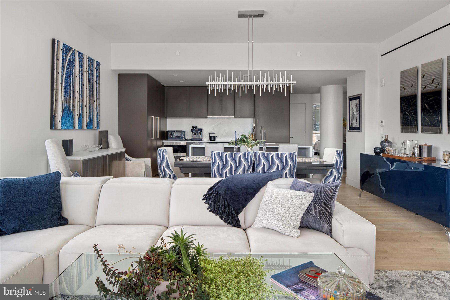 LOGAN SQUARE - Residential Lease