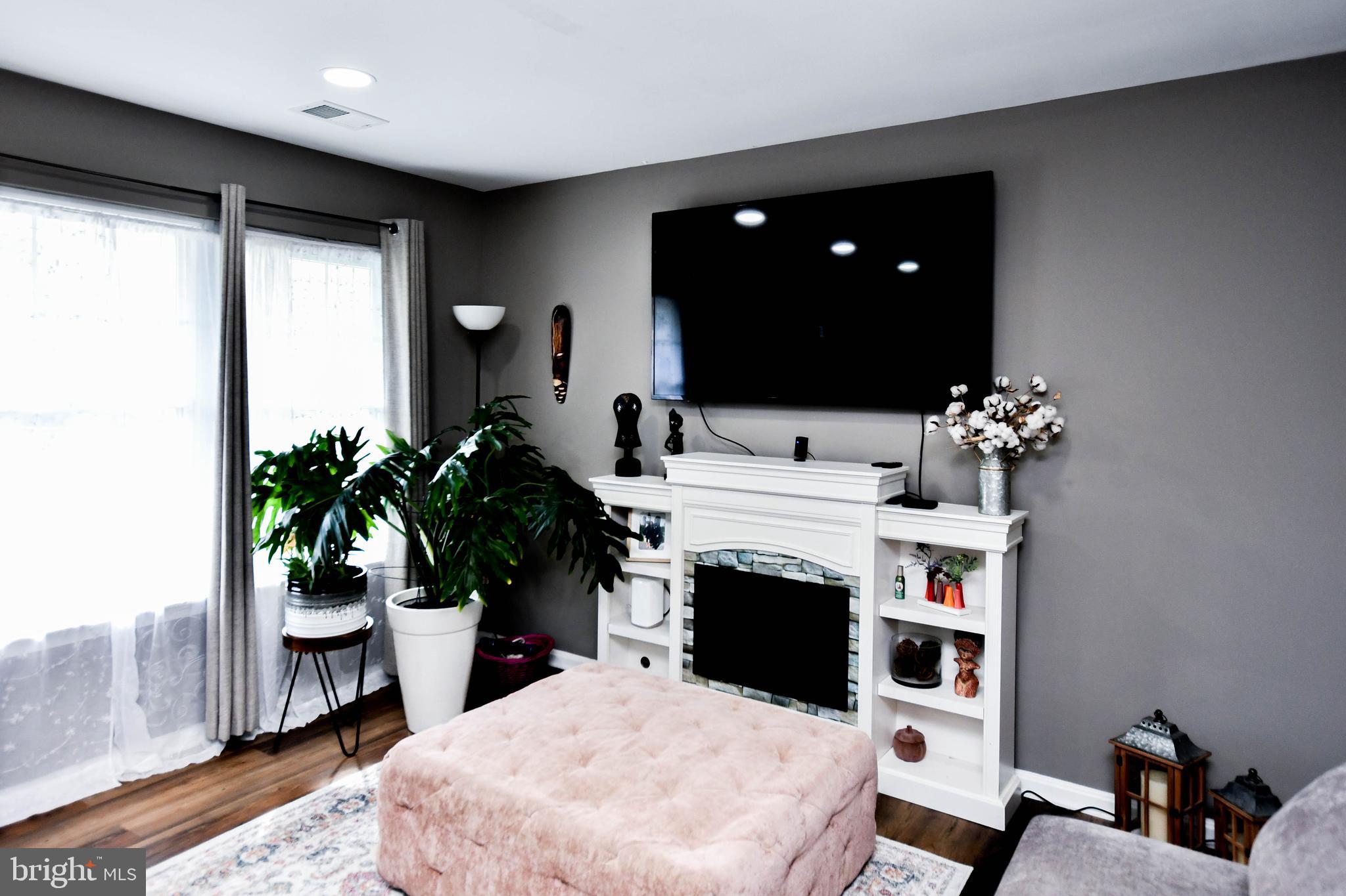 THE MEADOWS - LA PLATA - Residential