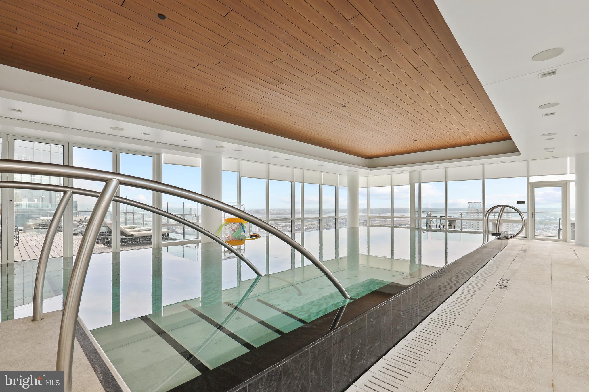 FOUR SEASONS PRIVATE RESIDENCES - Residential Lease