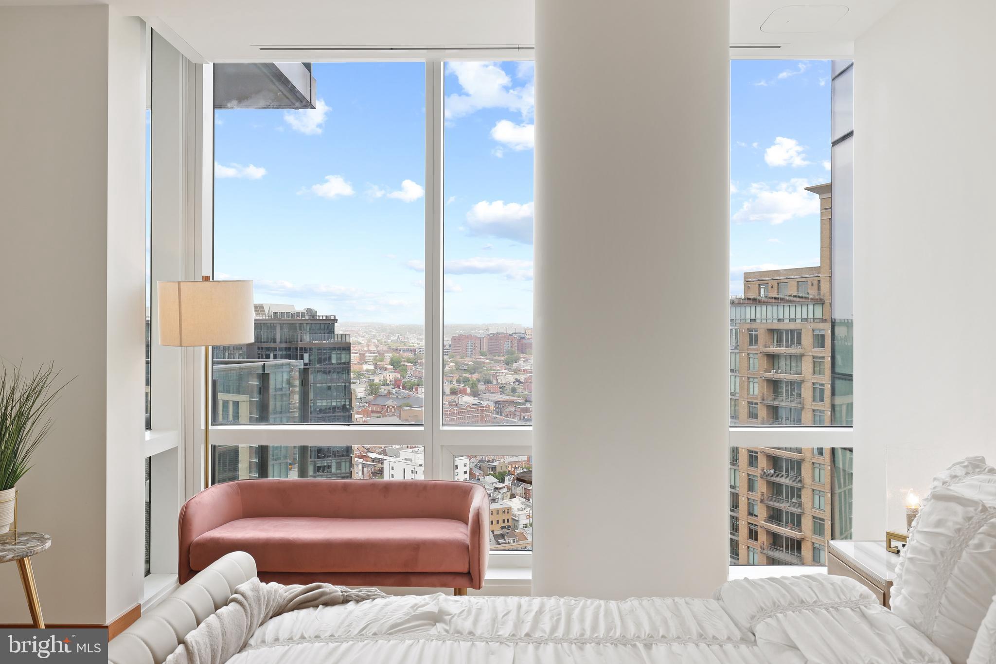 FOUR SEASONS PRIVATE RESIDENCES - Residential Lease