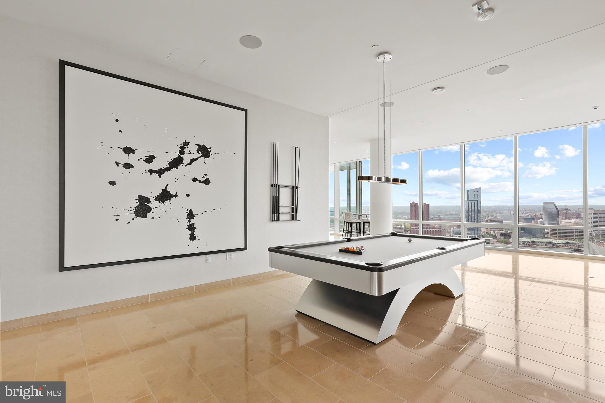 FOUR SEASONS PRIVATE RESIDENCES - Residential Lease