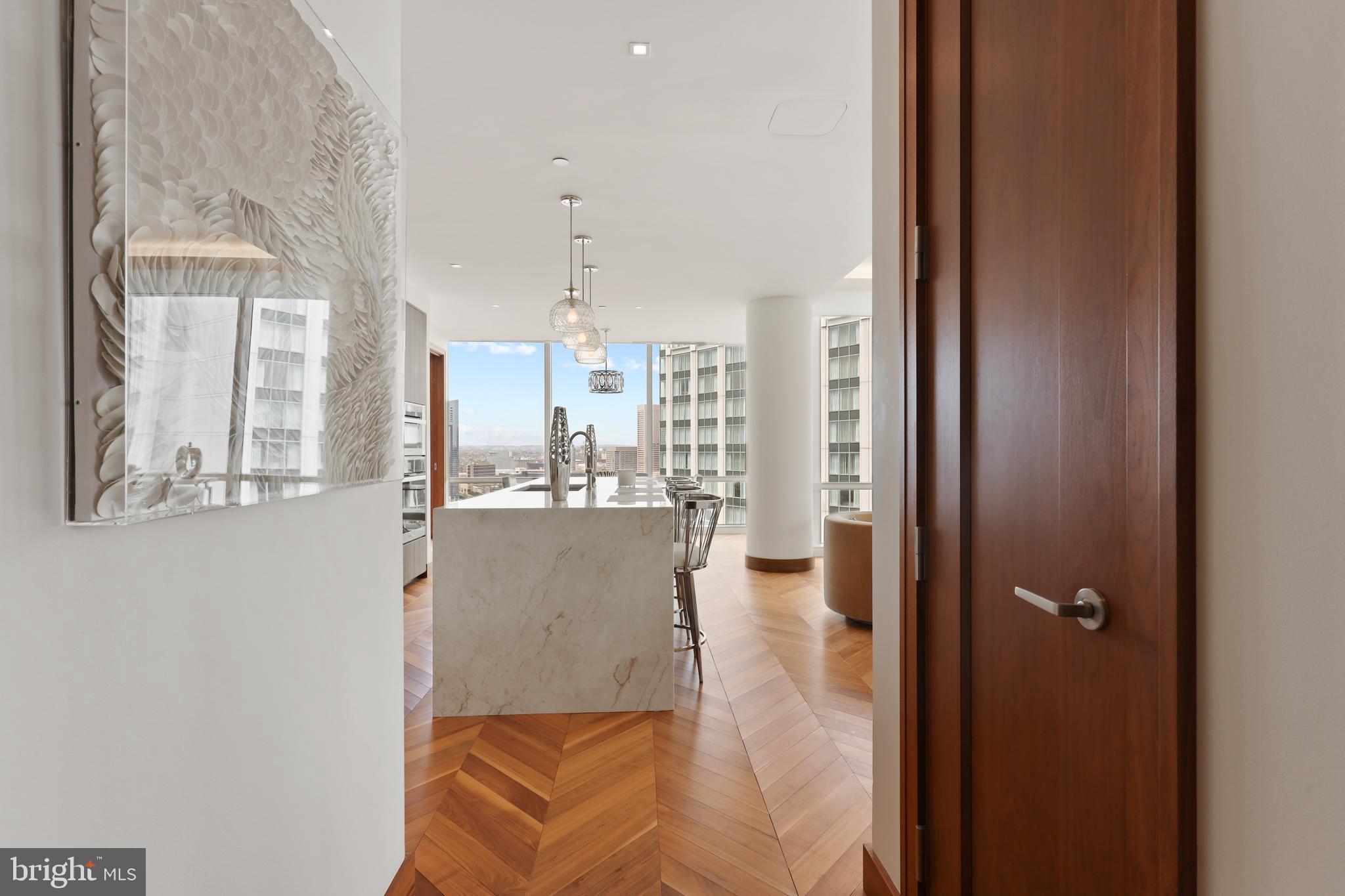 FOUR SEASONS PRIVATE RESIDENCES - Residential Lease