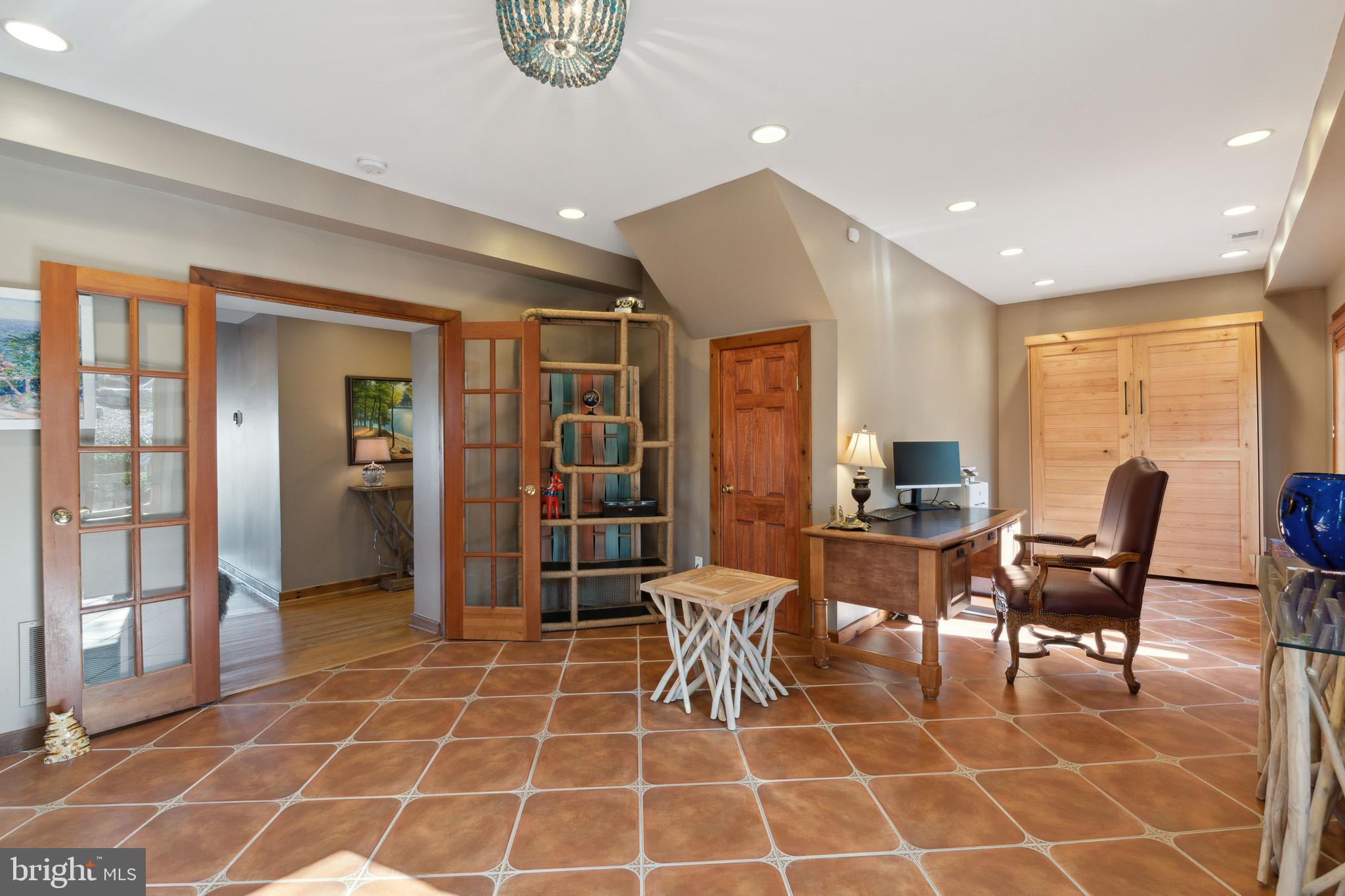 GLEBE HEIGHTS - Residential