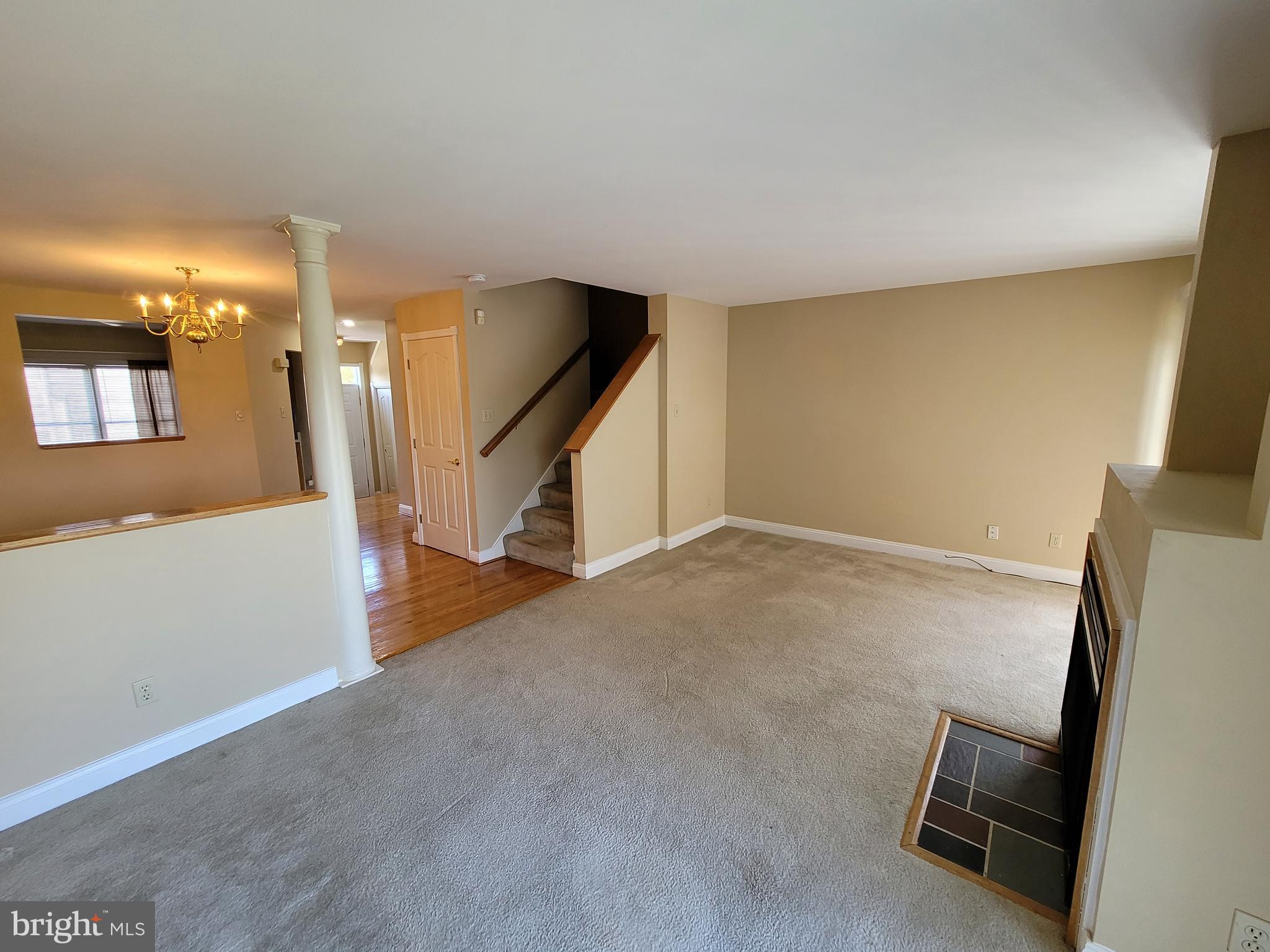 LAKEWOOD ESTATES - Residential Lease