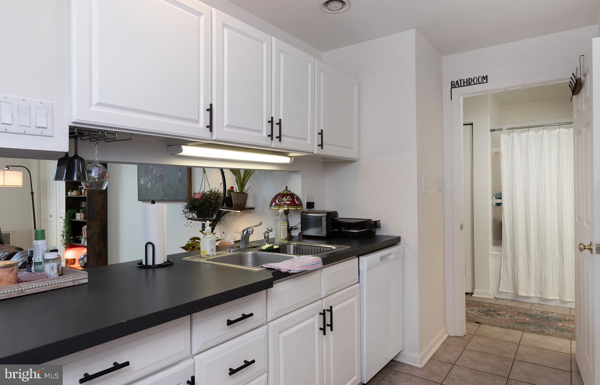 CHERRINGTON - Residential Lease